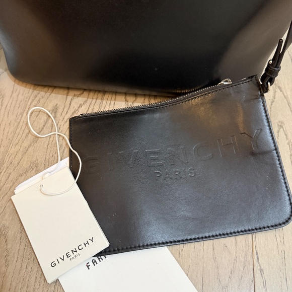Givenchy Antigona shopper - Picture 2 of 6